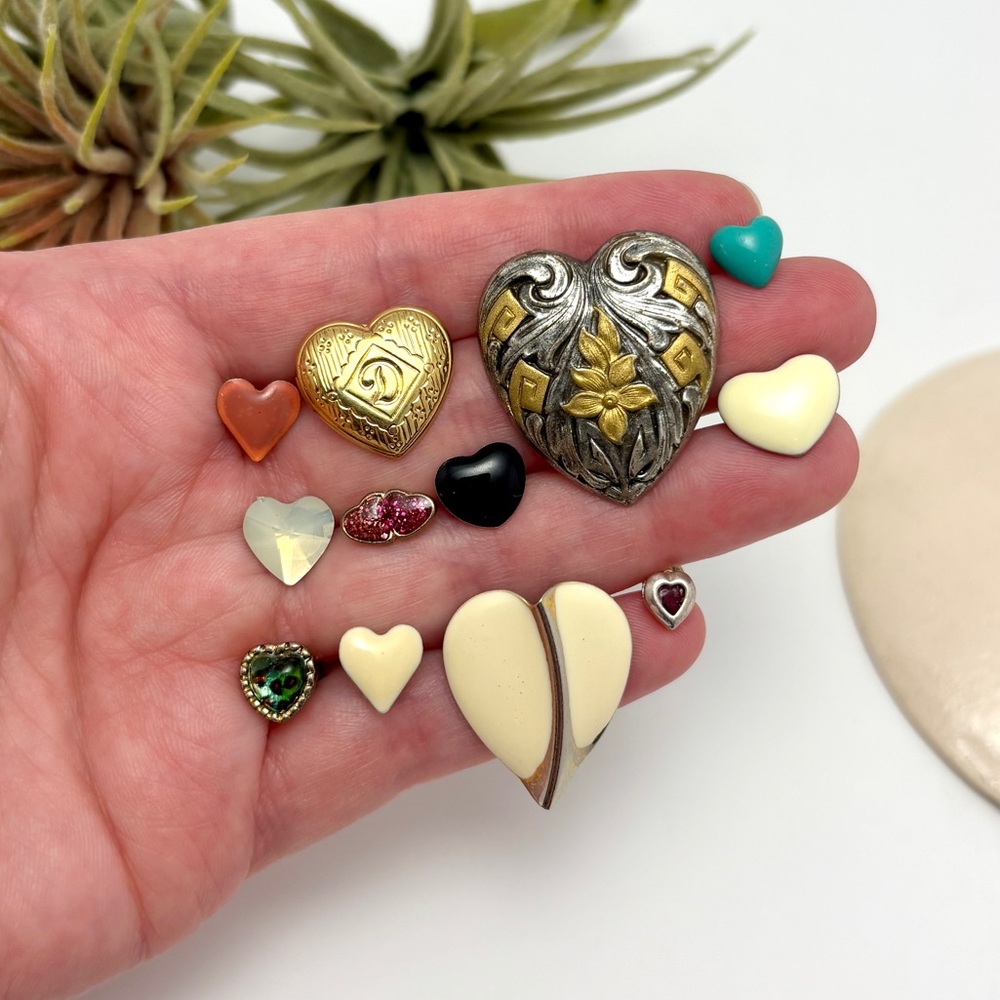 Lot Of 12 Beautiful Vintage Single Heart Post Earrings